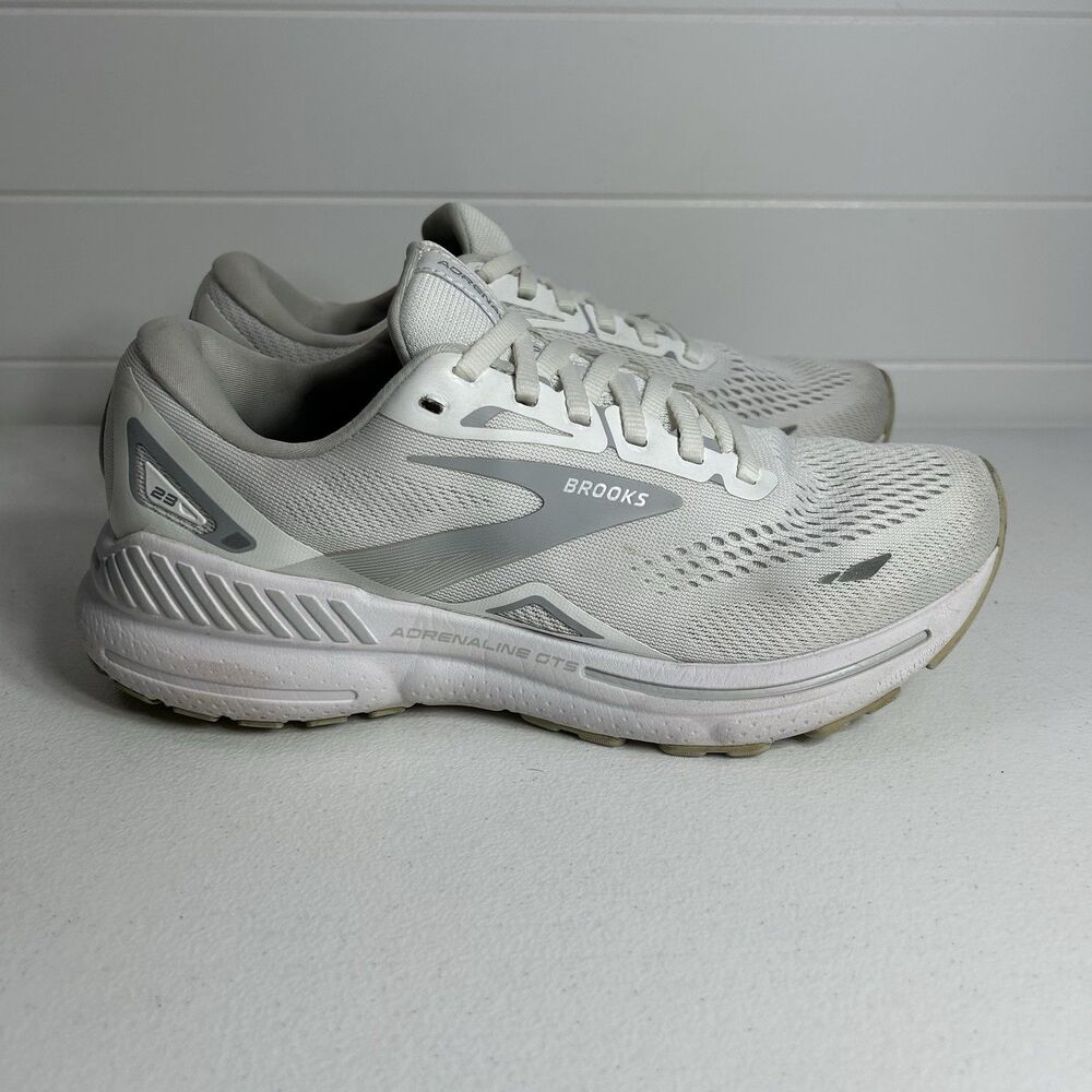 Brooks Adrenaline GTS 23 Women’s Shoes Size 8 M White Running 1203811B104